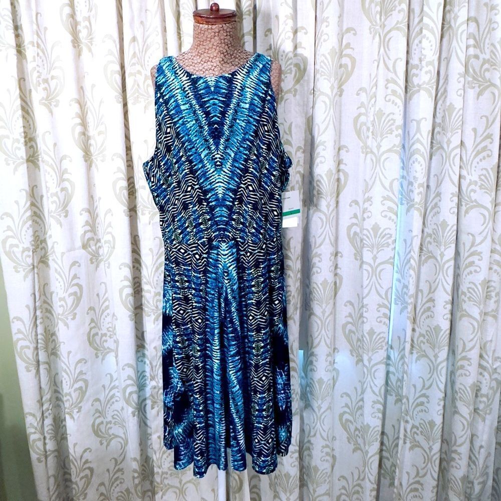 Sleeveless Dress size L NWT